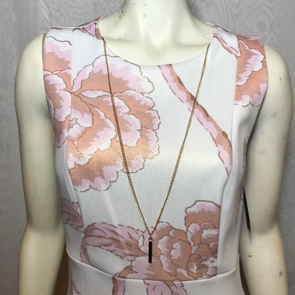 NWT, Enfocus studio shimmery floral dress. Size 6 - Picture 5 of 9